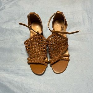 Brown heels, size 6.5. Never worn.